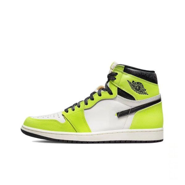 The shoe factory direstly supplies AJ1 fashionable and versatile men's and women's shoes