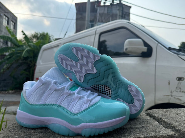 Shoe factory supplies low cut AJ11 pink snake chameleon men's and women's shoes directly